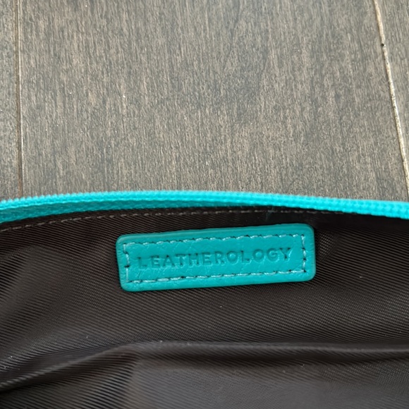 LEATHEROLOGY Turquoise Leather Headphone Wrap Cord Holder, Pencil Pouch, Wallet - Picture 6 of 16